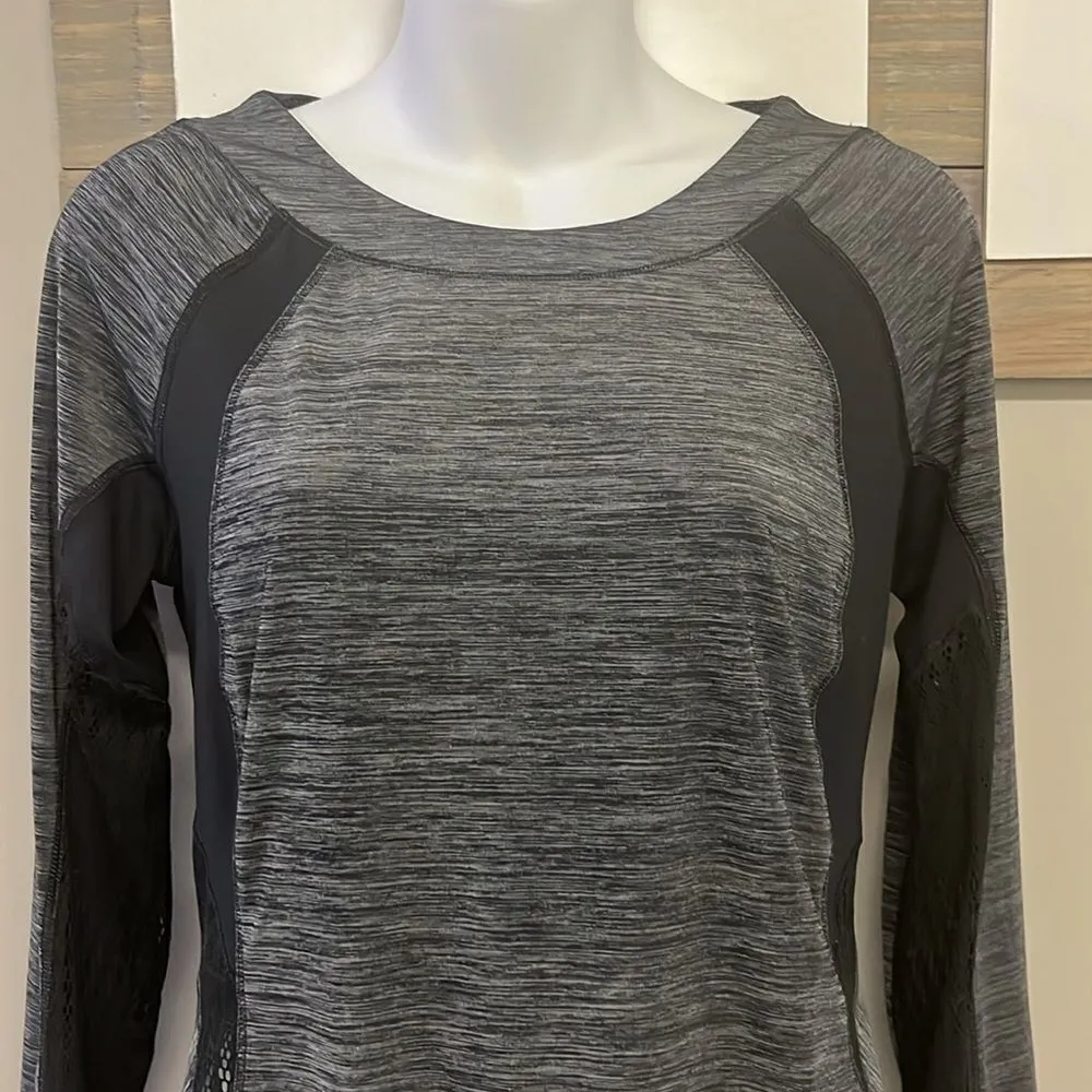 Lululemon Athletica Heather Black Scoop Neck Long Sleeve Lace Panel Shirt-Size 6 - Image 3