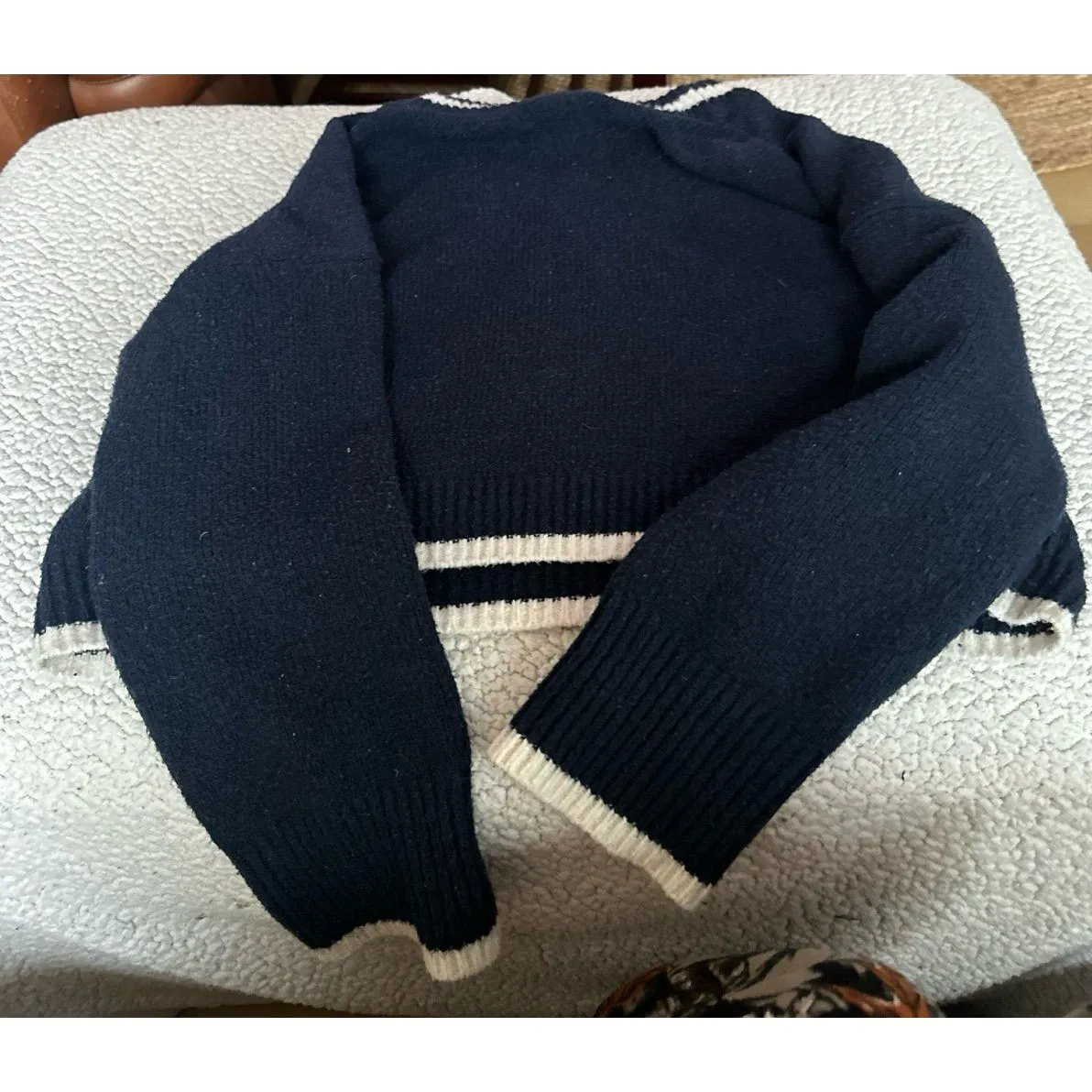 Abercrombie cropped sweater - Image 4