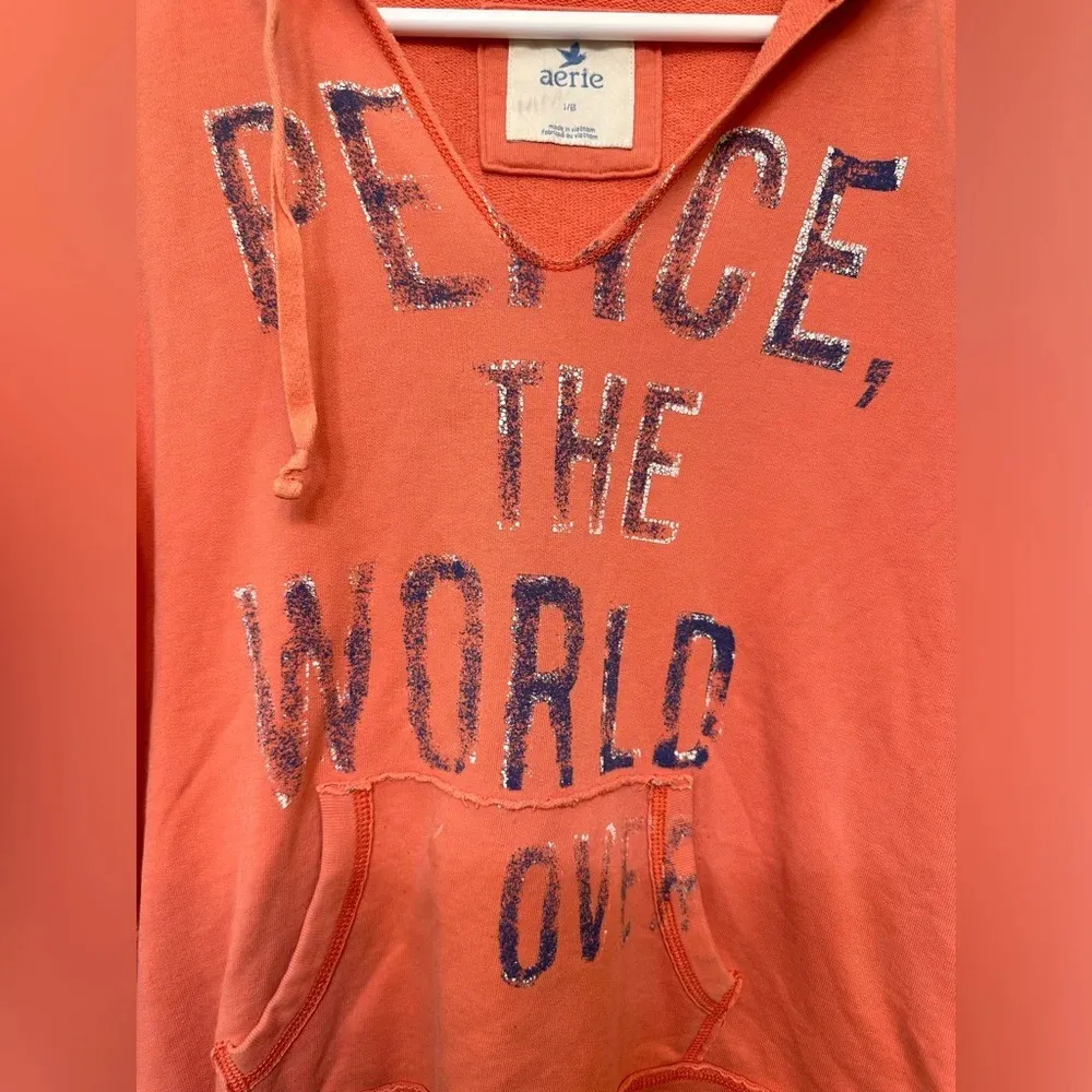 Aerie 2010 pink Peace, the world over graphic hoodie sweatshirt - Image 3