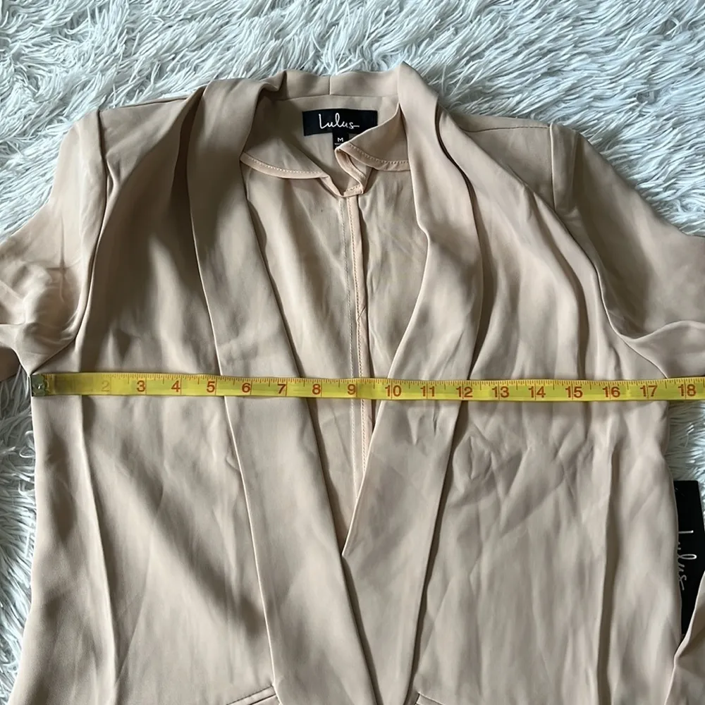 Lulus  Miss Punctuality Taupe Lightweight Blazer size Medium - Image 5