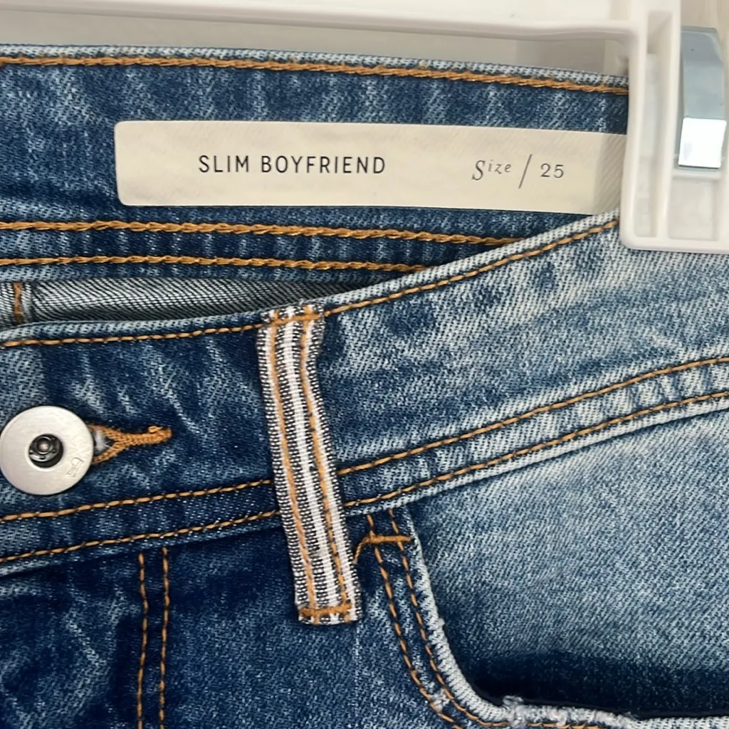 Anthropologie Pilcro Blue Embroidered Slim Boyfriend Jeans.  Size 25 - Image 5