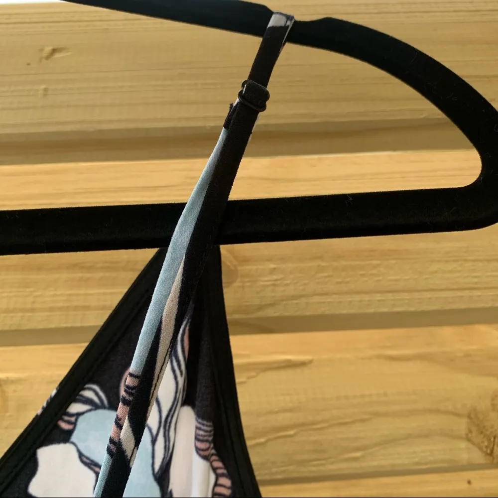 A New Day Floral Wide Leg Romper Medium M - Image 9