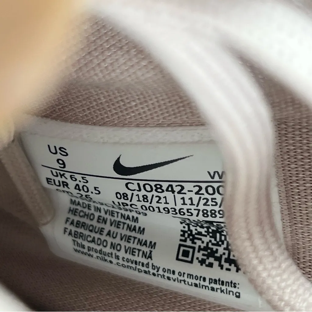 New Nike Air Max Bella TR Trainer rose gold mauve pink. size9W.           ordrA6 - Image 2