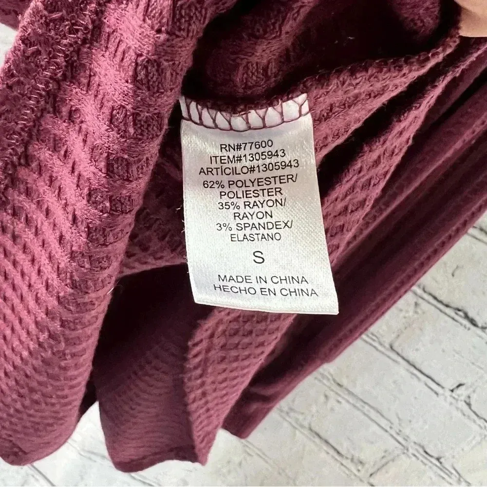 Chaser Revolve Burgundy‎ Long Sleeve Waffle Knit Oversized Tee Small - Image 6