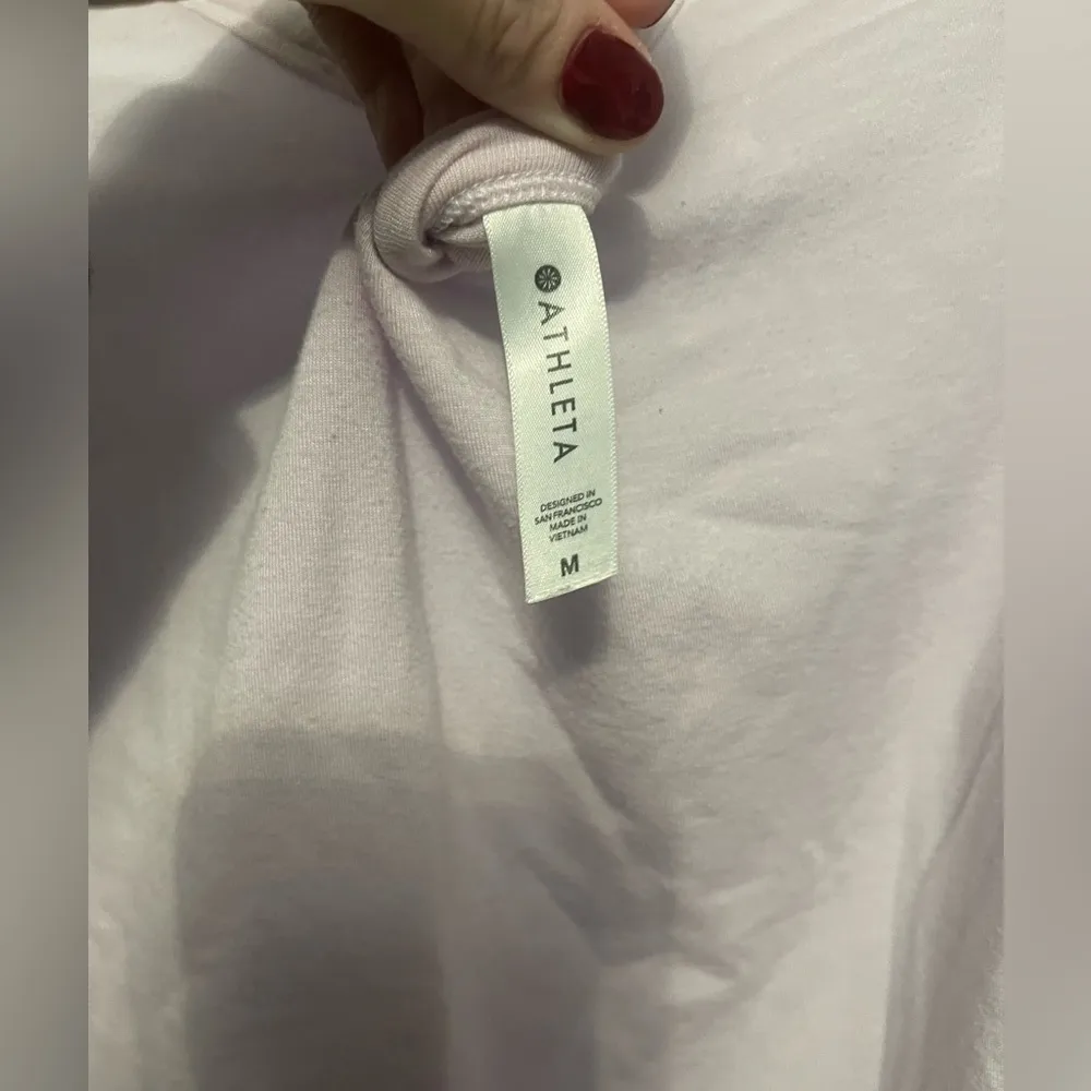 Athleta relaxed tee shirt - Image 3