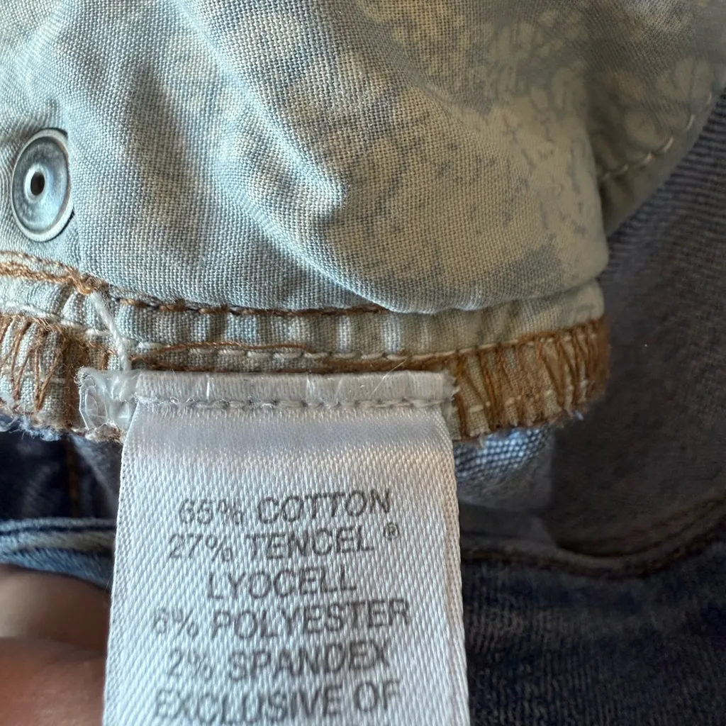 J. Jill Blue Straight Leg Jeans with Floral Embroidered Accents Size 12 - Image 6