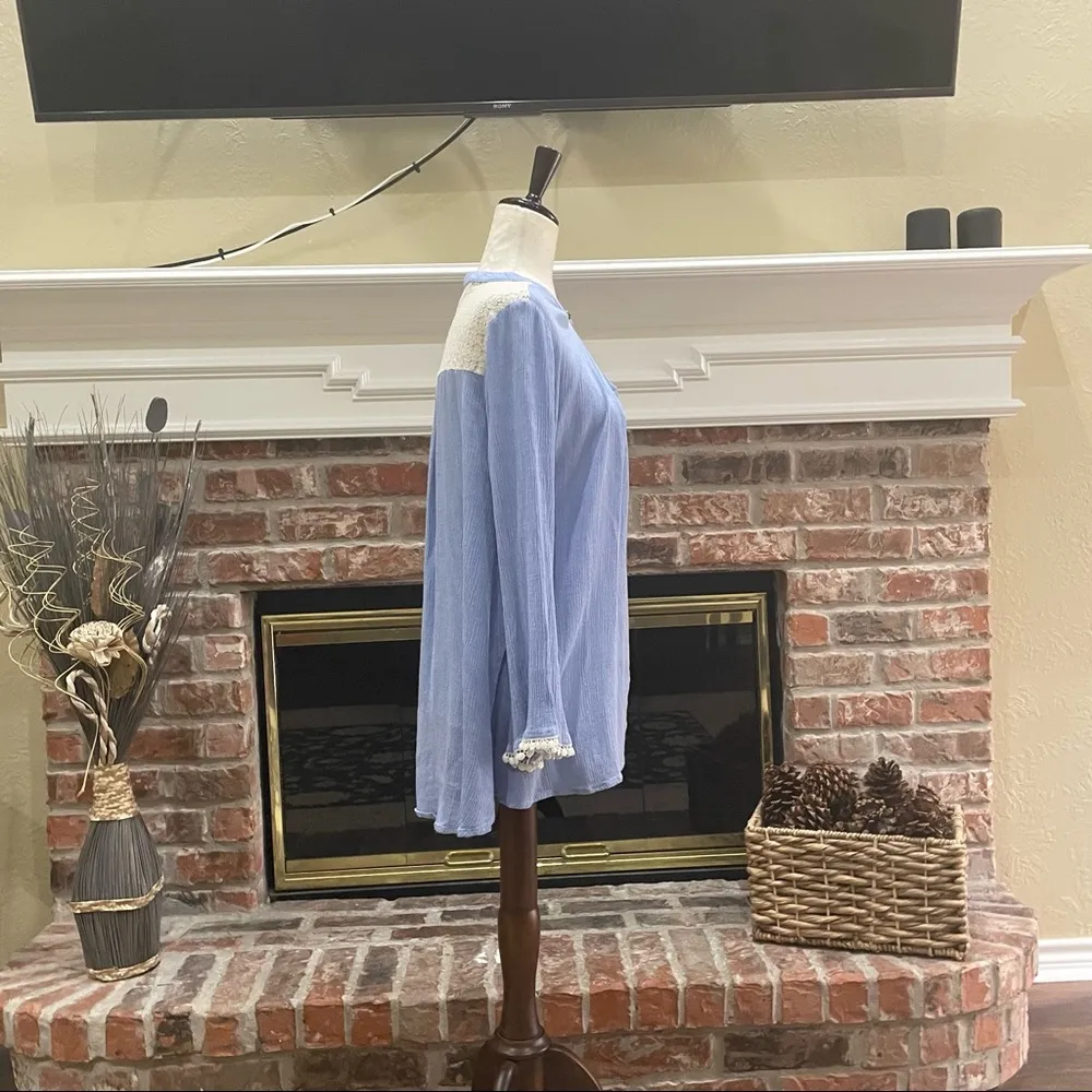 blue boho top with lace shoulder panel / S / Excellent condition - Image 7