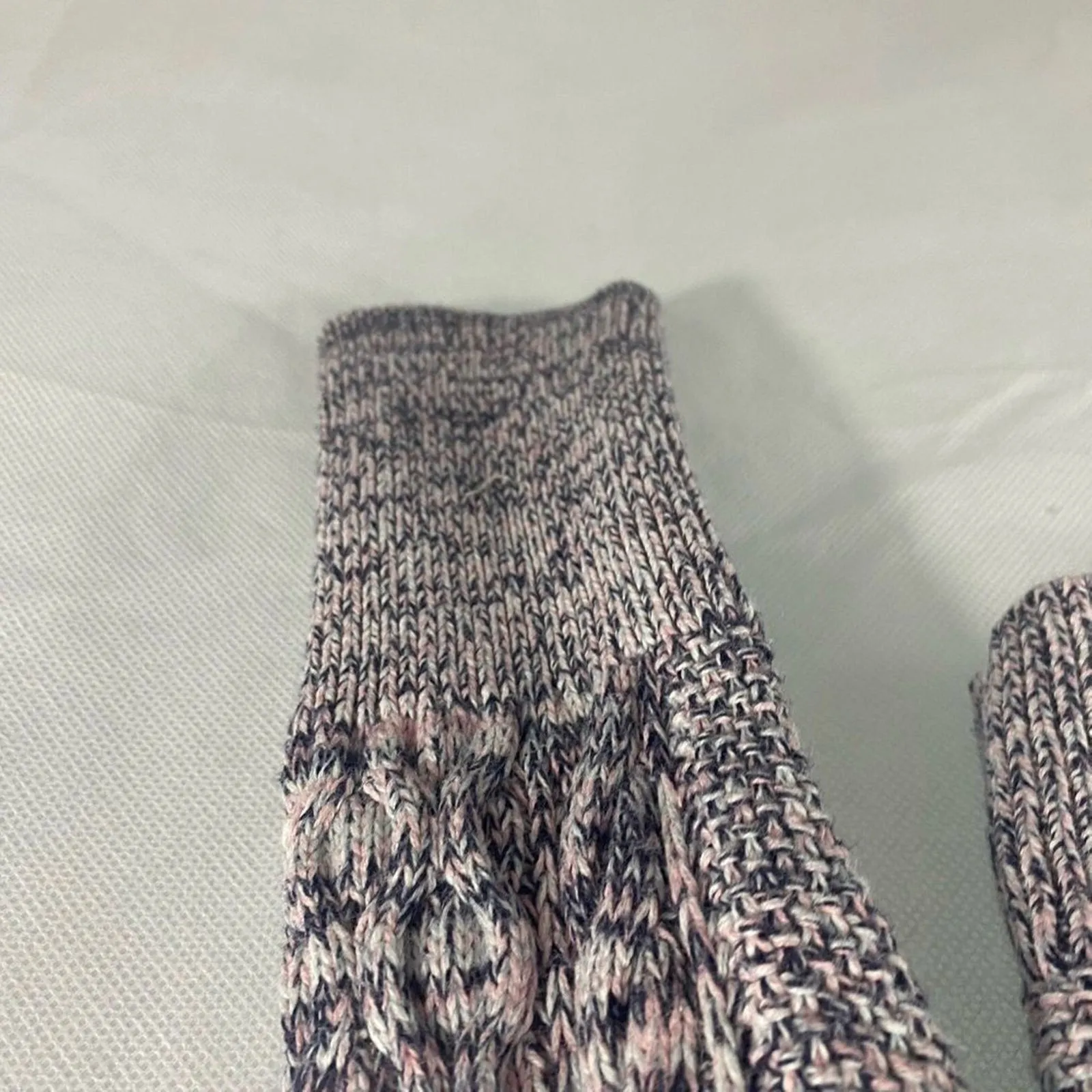 Gap women’s medium sweater purple and pink knit crew neck long sleeve Y2K preppy - Image 9