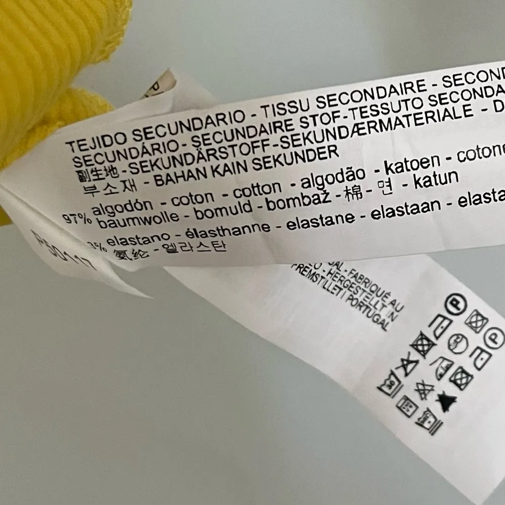 Zara Trafaluc • Yellow Ruffle Trim Women's Crop Tank Top - Image 3