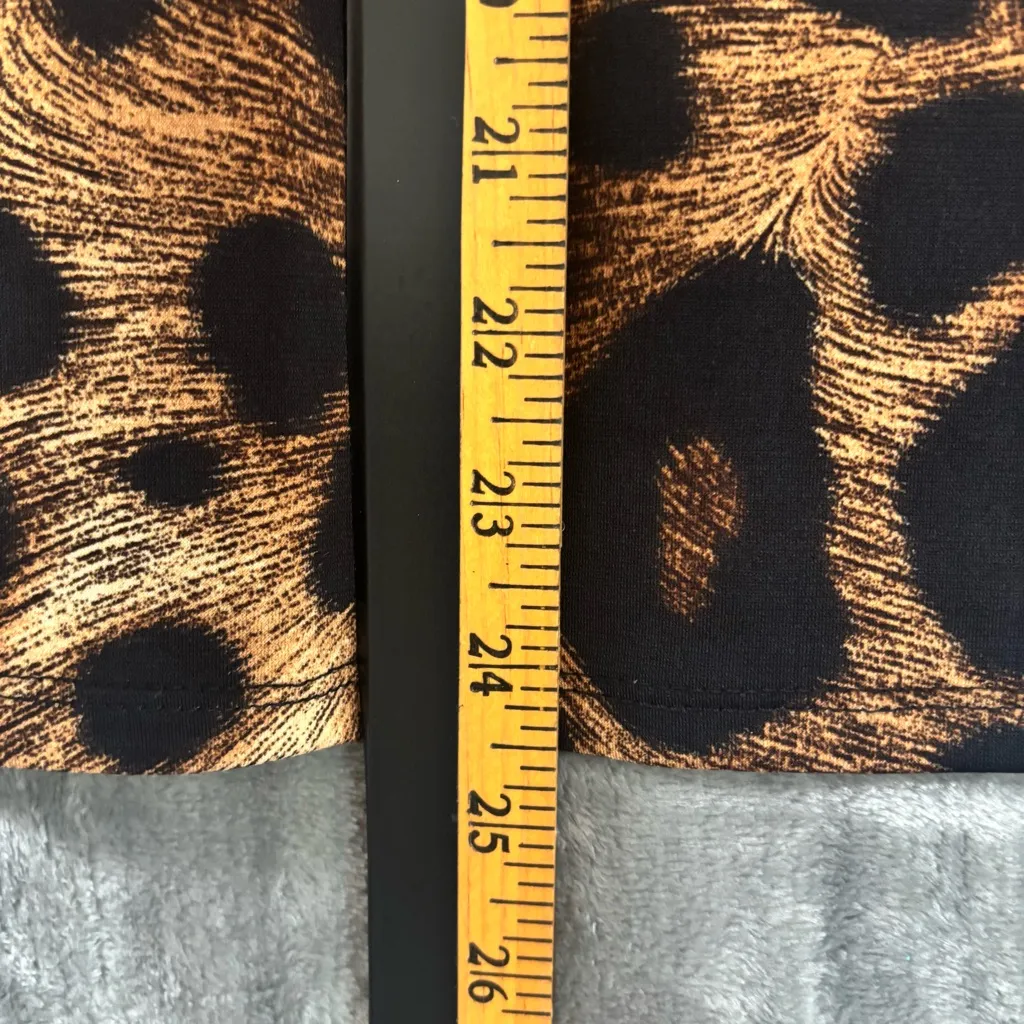 Leopard Print Cold Shoulder Top V - Image 5