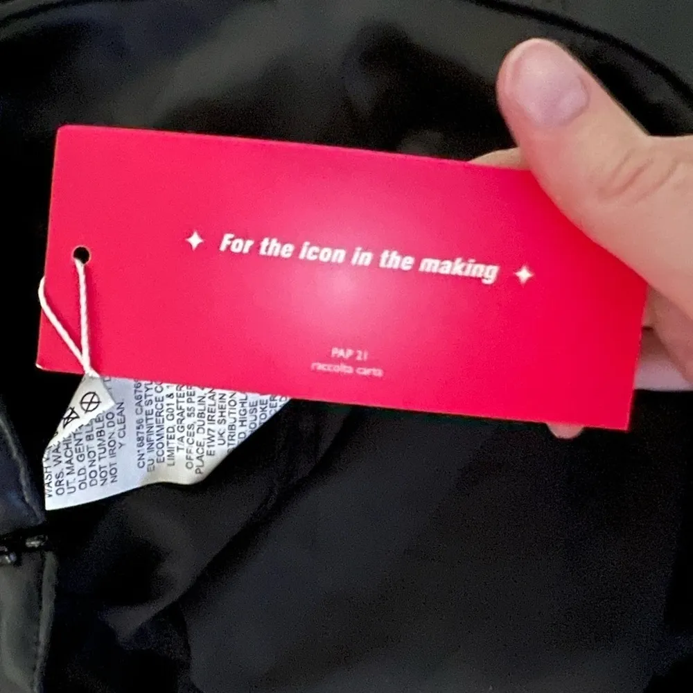 BNWT SHEIN X Antonella SHEIN ICON Solid PU Leather Pleated Skirt - Image 5