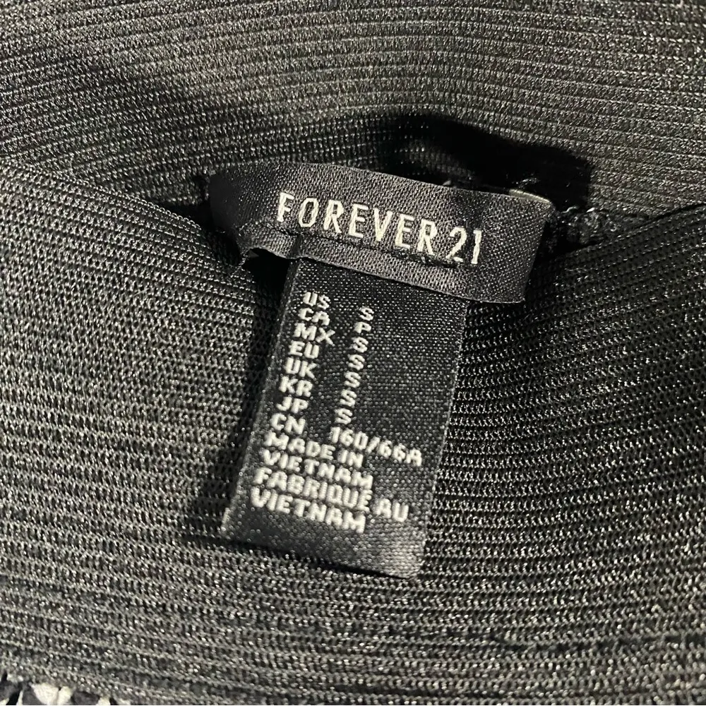 Geometric Pattern Flowy Skirt - Image 5