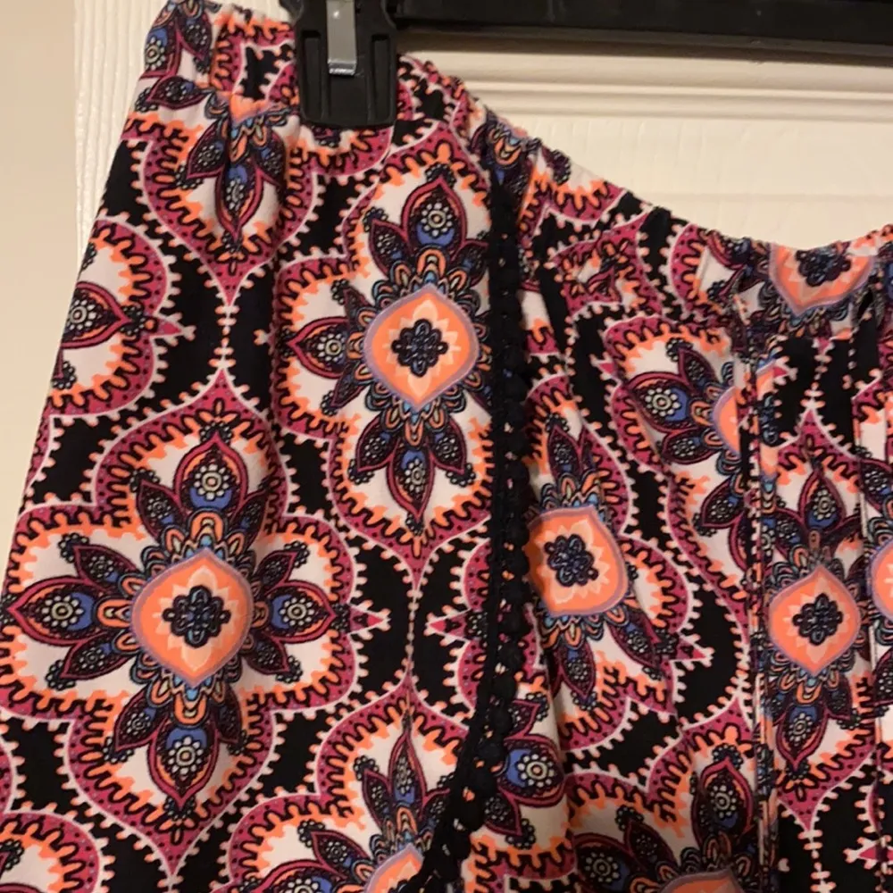 No Boundaries tassel tie print boho shorts - Image 2