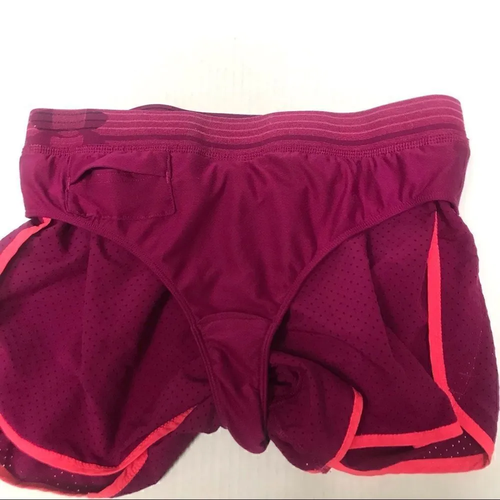 Under Armour mesh running shorts S - Image 3