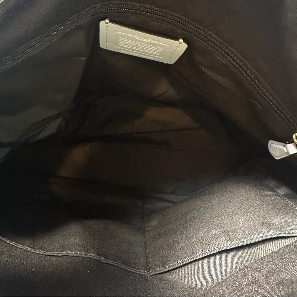 Coach Hobo Khaki Chalk Signature C Crossbody Bag - Image 8