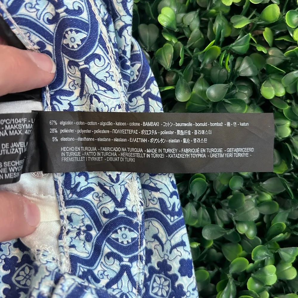 Zara NWOT patterned stretch ankle jeans with zipper around ankle - Image 5