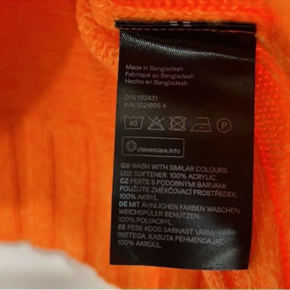 H&M Orange Cropped Sweater(Size Medium) - Image 7