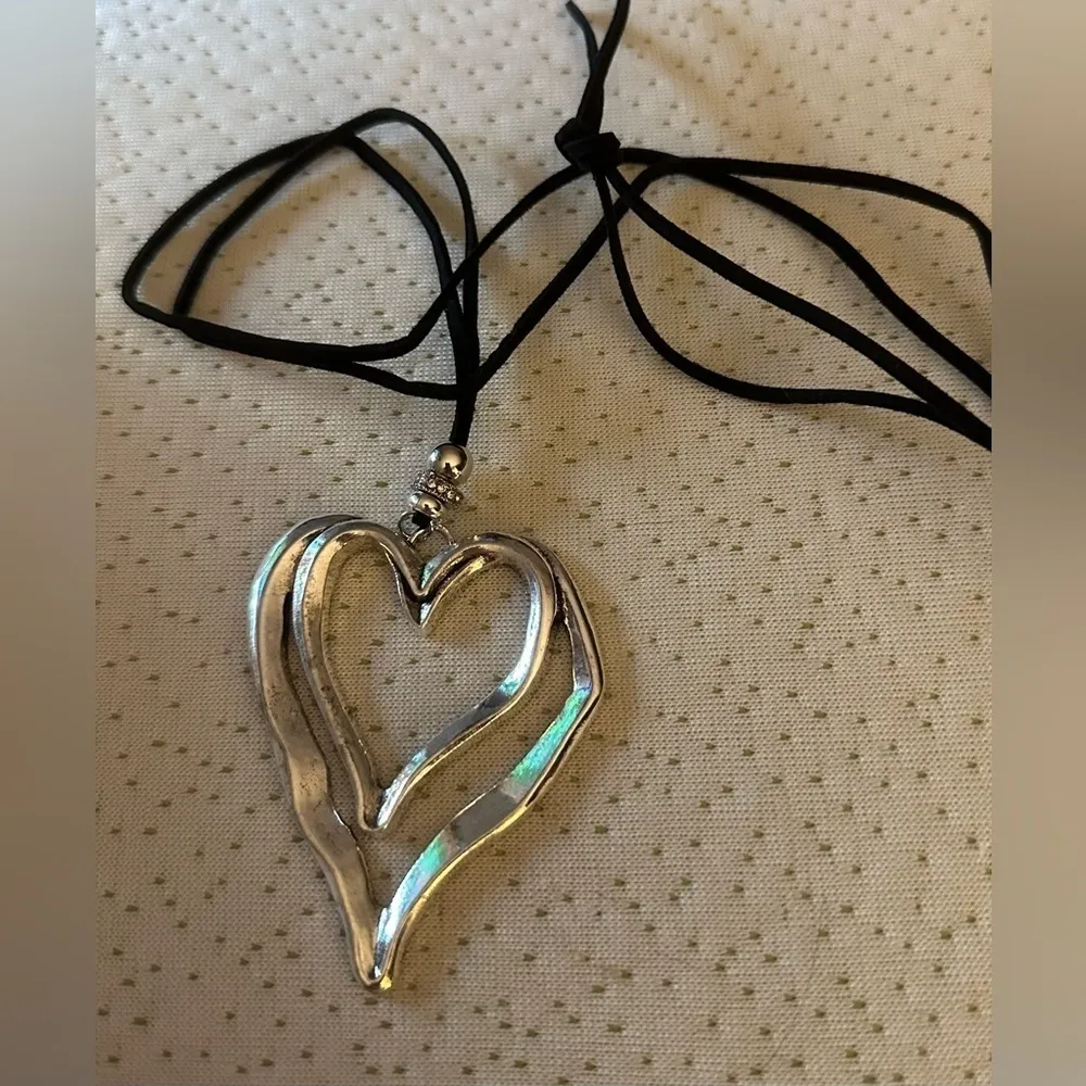 Silver Double Chunky Heart Necklace size 47” Black - Image 7