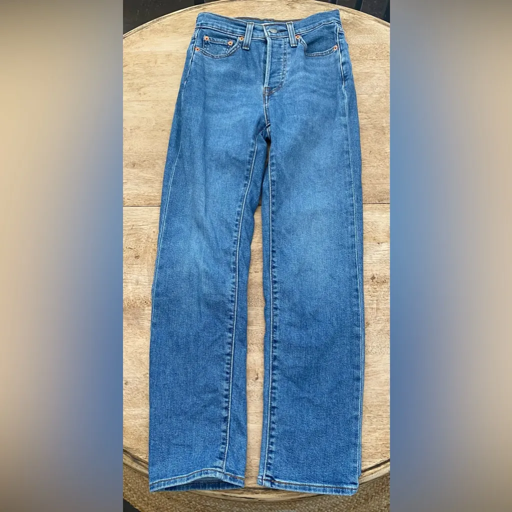 Levi’s Premium Women’s Sz 24 Wedgie Straight Fit Medium‎ Blue Jeans - Image 6
