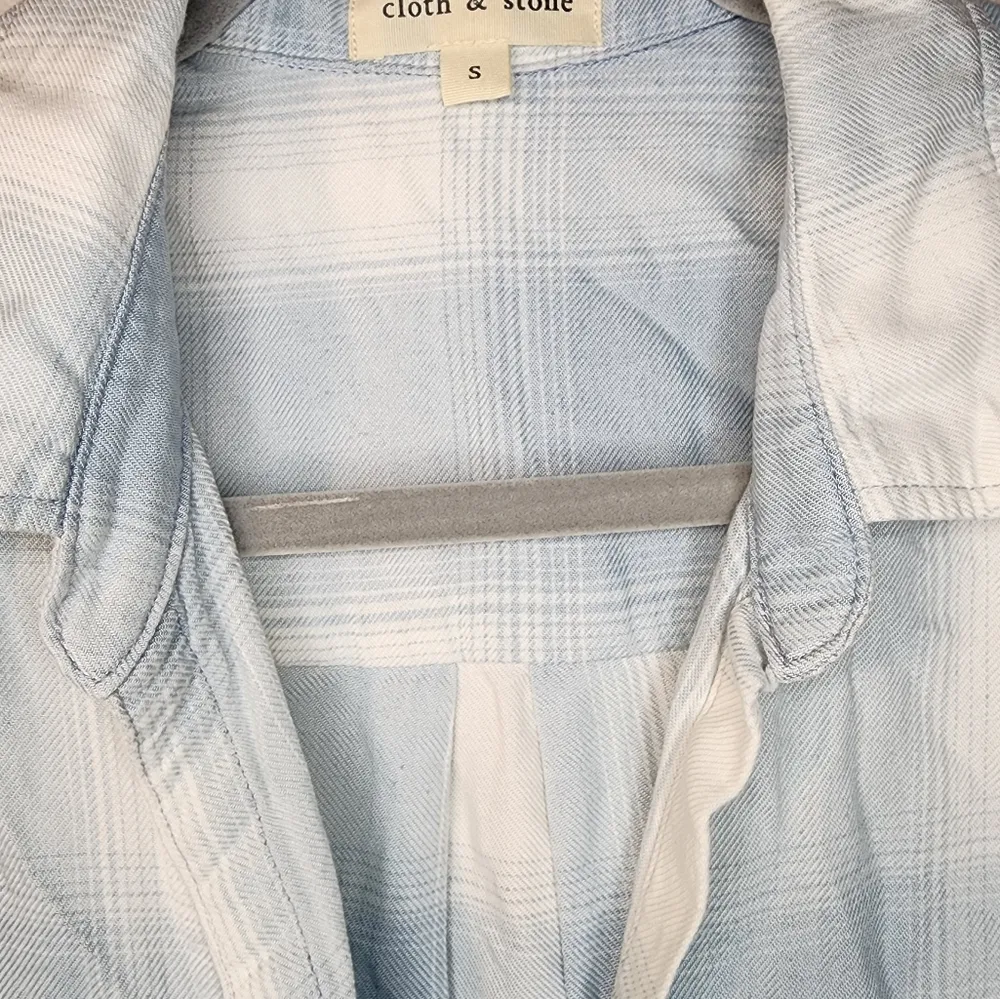 Cloth and stone by anthropologie blue and white plaid button up dress size small - Image 2