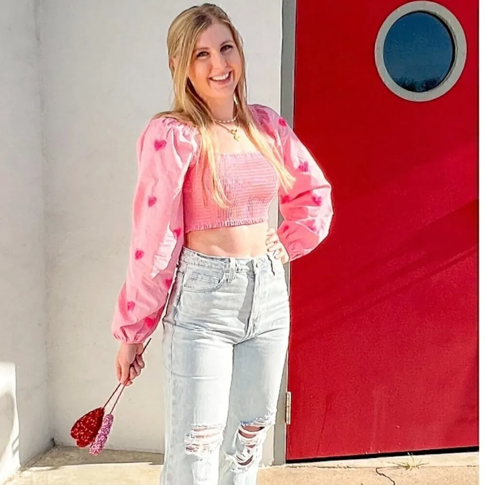 EUC - Main Strip Heartfelt Milkmaid Smocked Sequin Hearts Crop Top - Size: Large - Image 3