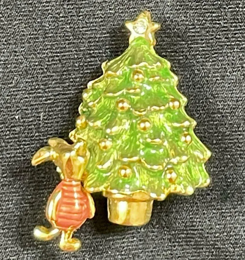 Vintage Disney Store Piglet with Christmas Tree Brooch Pin - Image 3