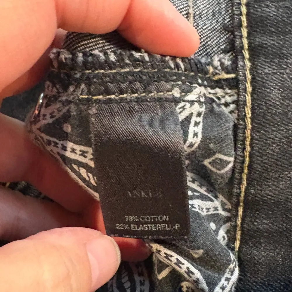 White House Black Market Noir Ankle black jeans - Image 5