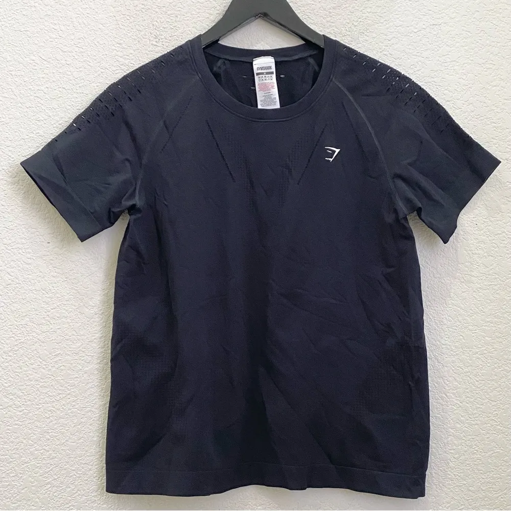 GYMSHARK Energy Seamless Black Short Sleeve T- Shirt Size M - Image 3