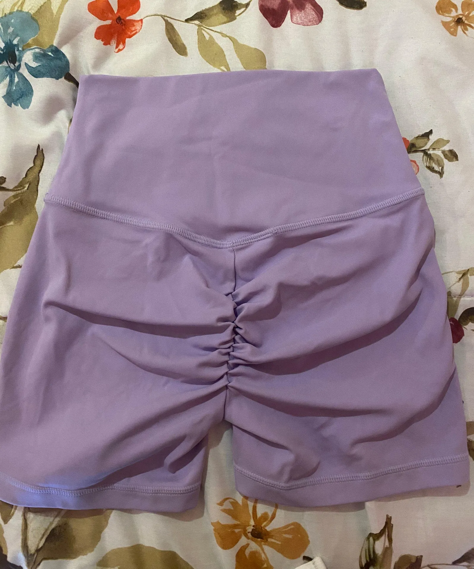 Rare Fit Scrunch Shorts - Image 3