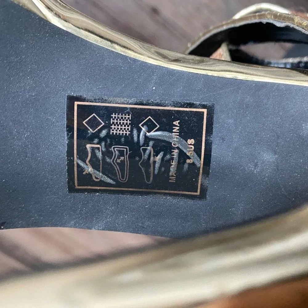 Socialite by: Shoe dazzel sz‎ 8.5 gold Y2K platform stilletto glitter heels - Image 5