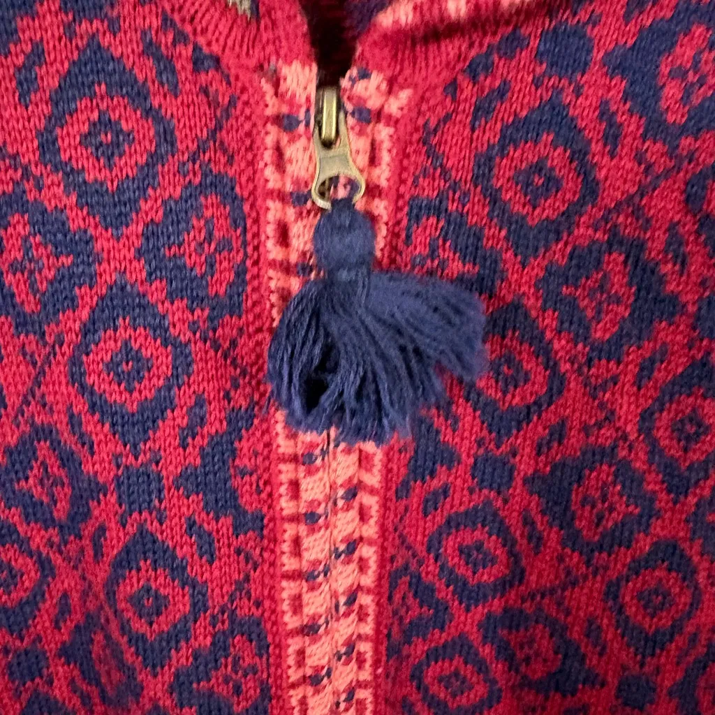 Sahalie Red Zip - Image 4