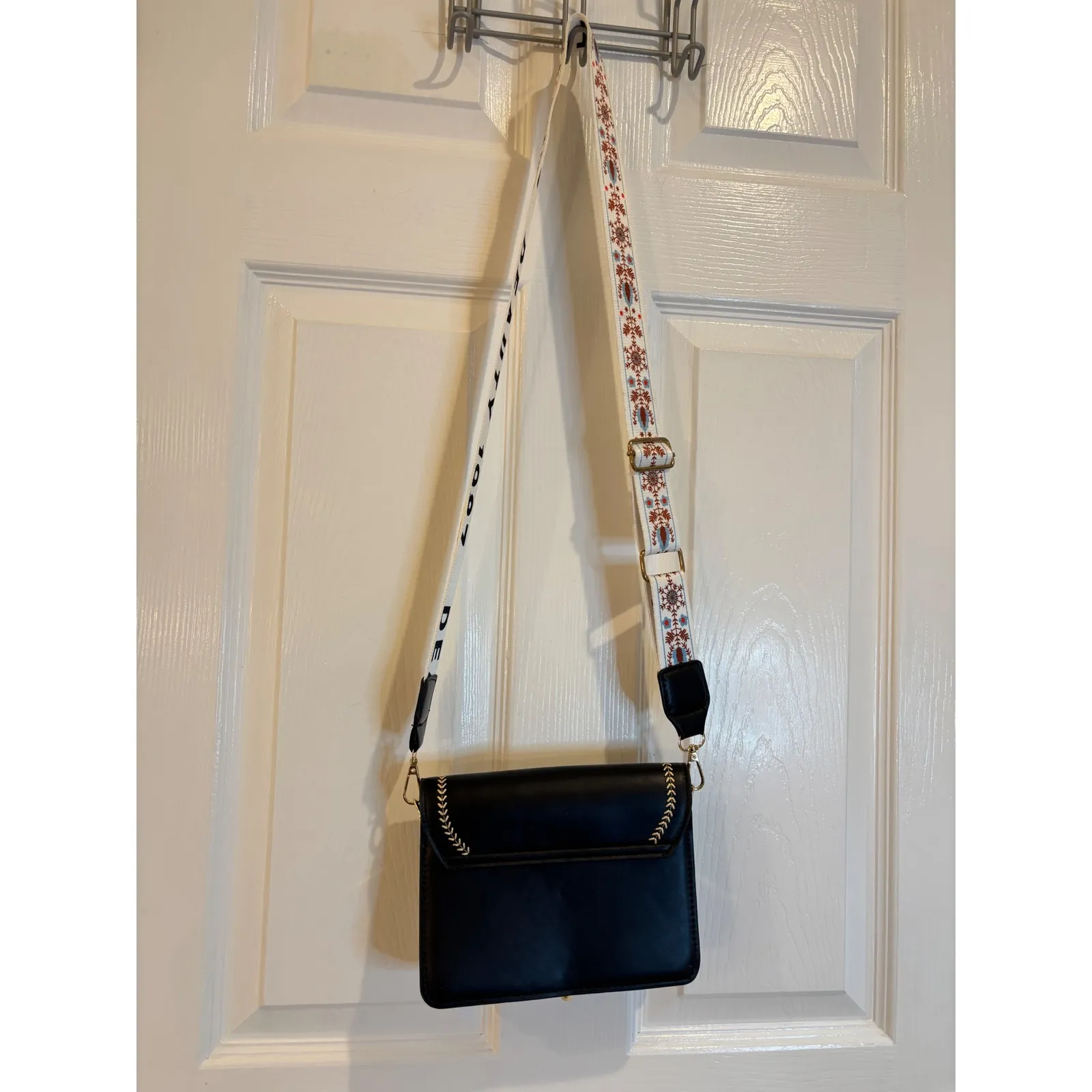 Black‎ & White Crossbody Bag with Beige Strap SN&Fashion Shoulder Purse Black - Image 4