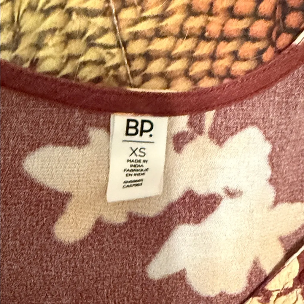 BP Brown Floral Women's Blouse - Image 2