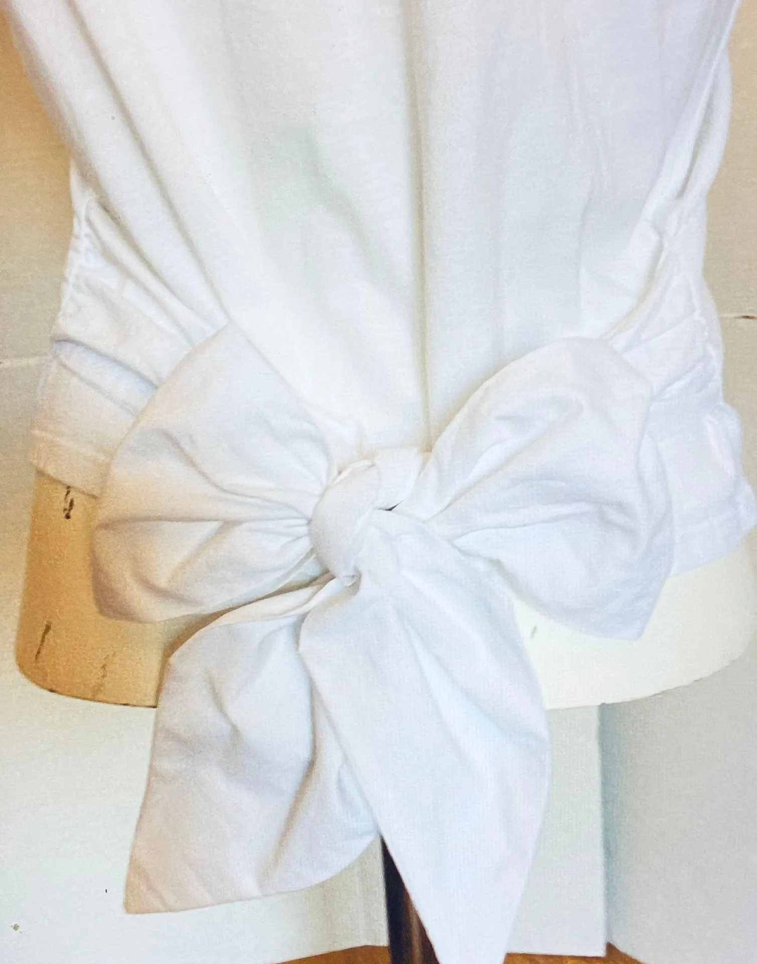 New  Trafaluc Top Sz M - Image 3