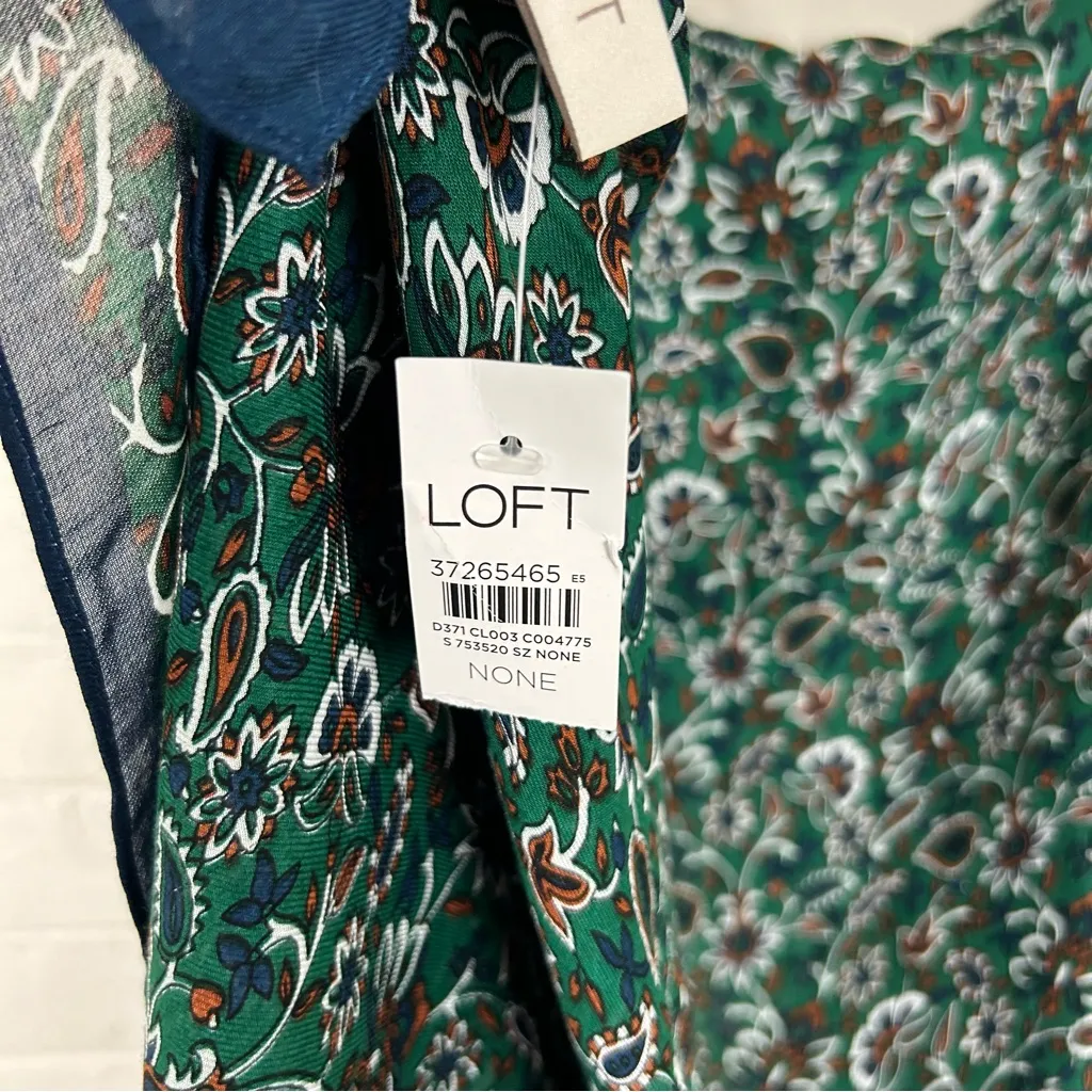 NWT LOFT Green Patterned Scarf FLAWED - Image 4