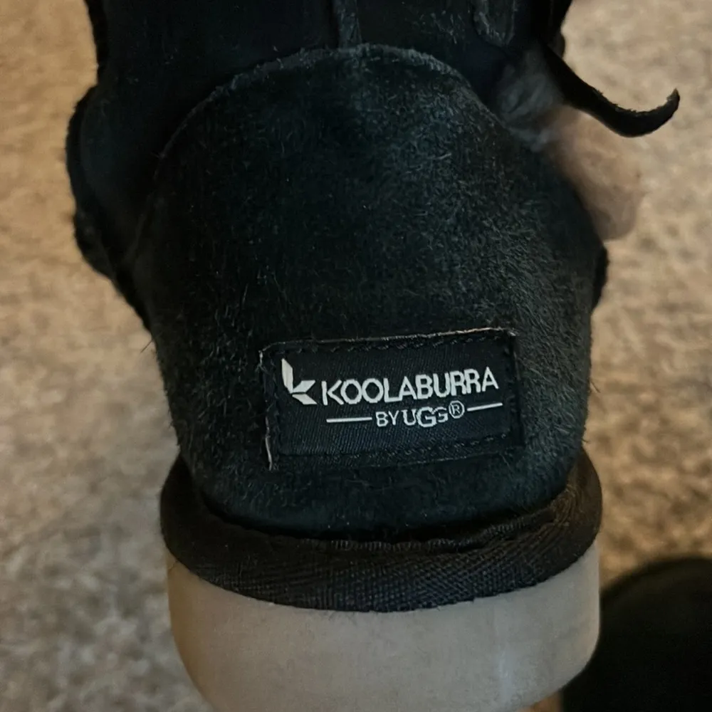 Koolaburra by UGGs size 9 - Image 3
