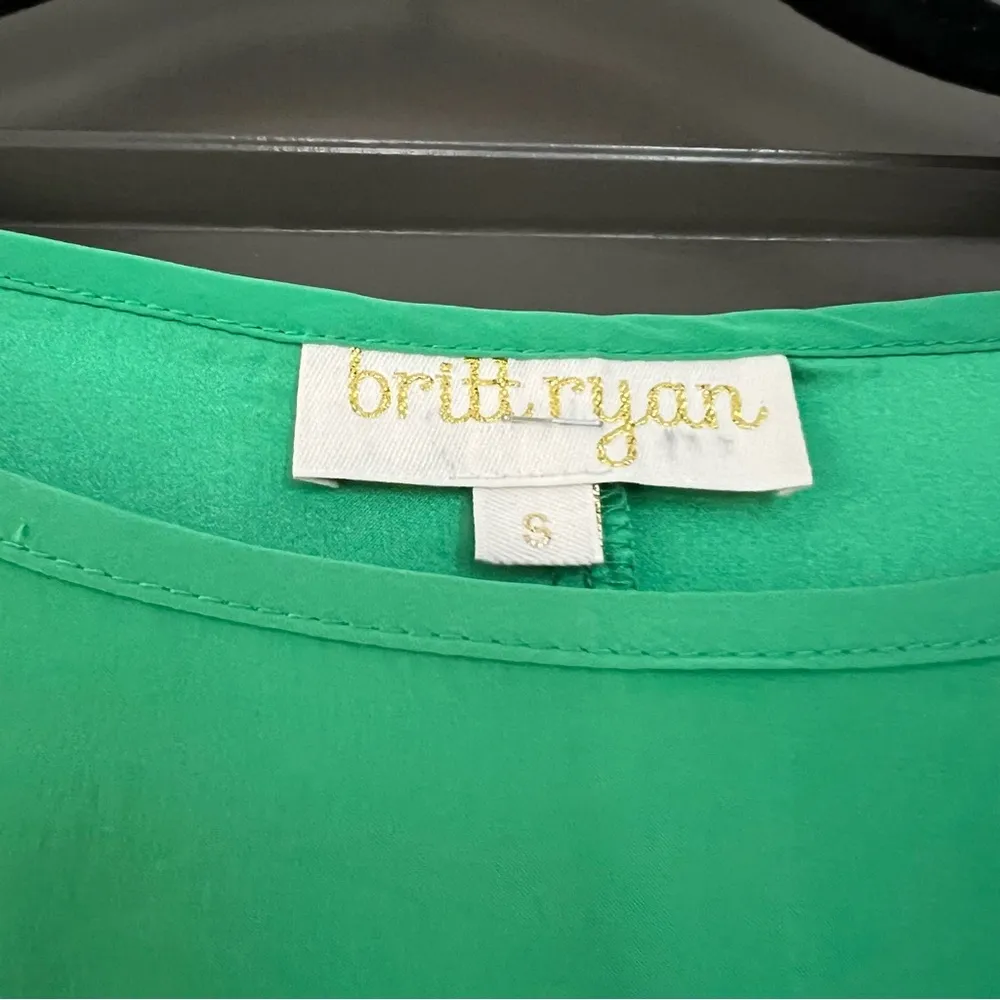 Britt Ryan Emerald Green Silk Blouse with Ruffle Sleeves | S - Image 3