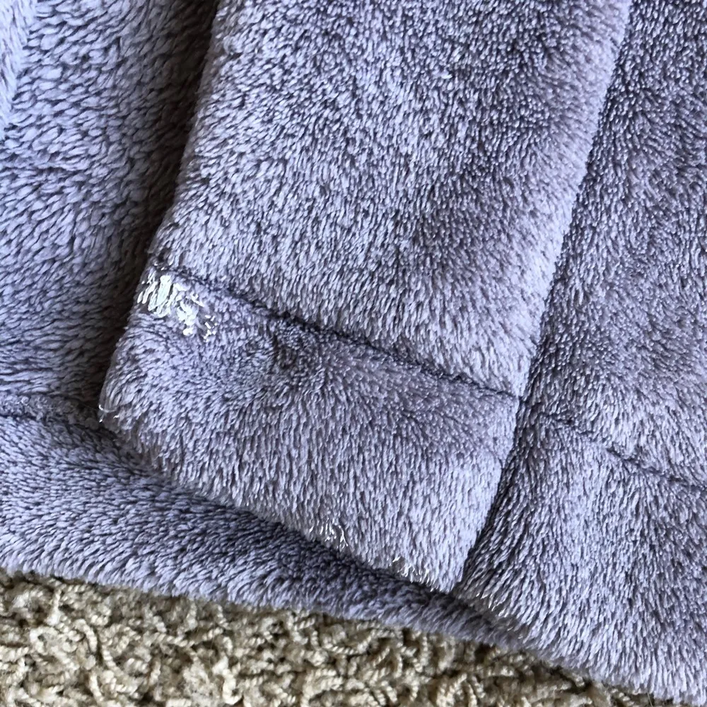 VS fuzzy bathrobe Sz XS - Image 4