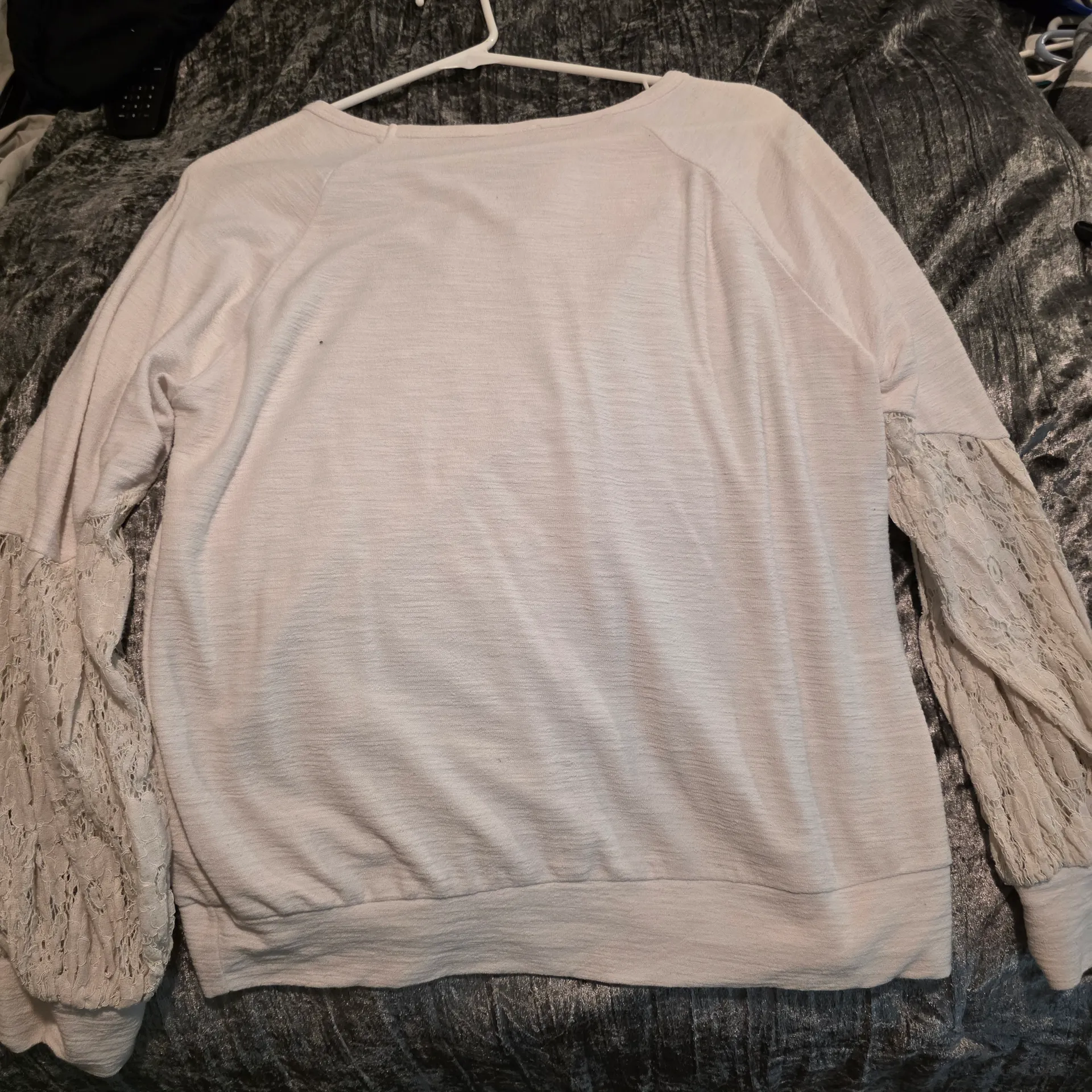 Doe & Rae Lace Sleeve Sweatshirt - Cream - Image 3