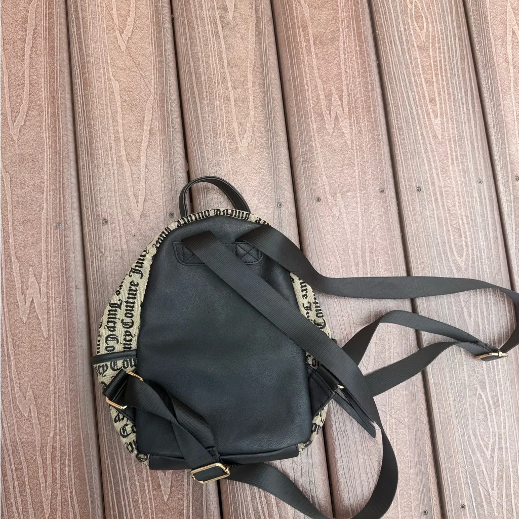 Juicy Couture Black and Cream Logo Backpack - Image 6