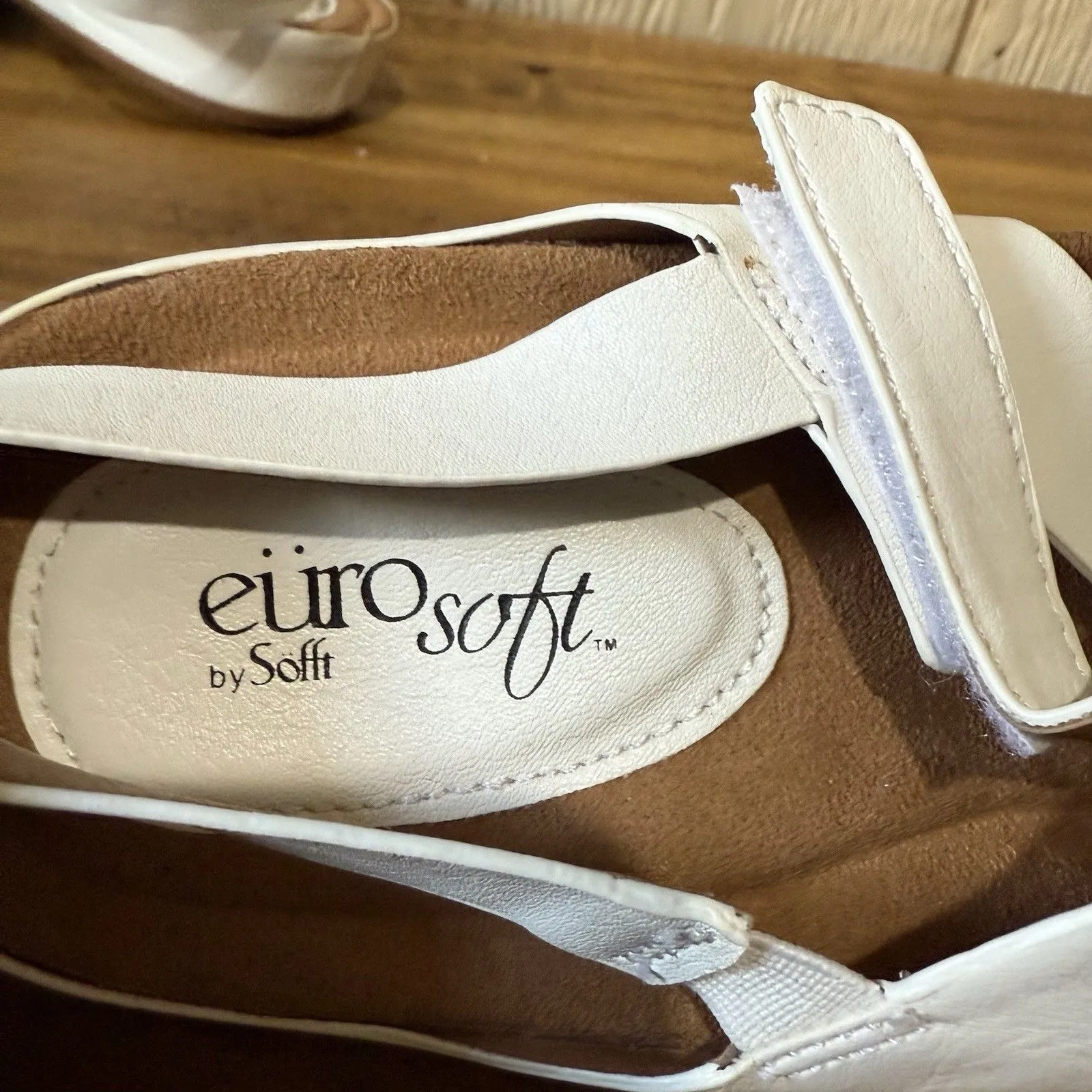 EuroSoft Gianetta White Faux Leather Toe Post Strappy Comfort Sandal‎ Size 11 - Image 6