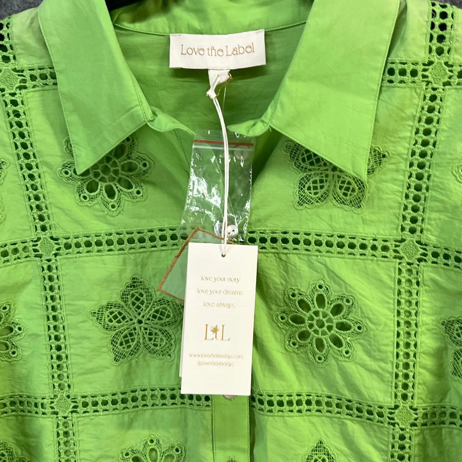 Love The Label Cassia Blouse Womens L Kiwi Green Embroidered Eyelet Boho Chic Size L - Image 6