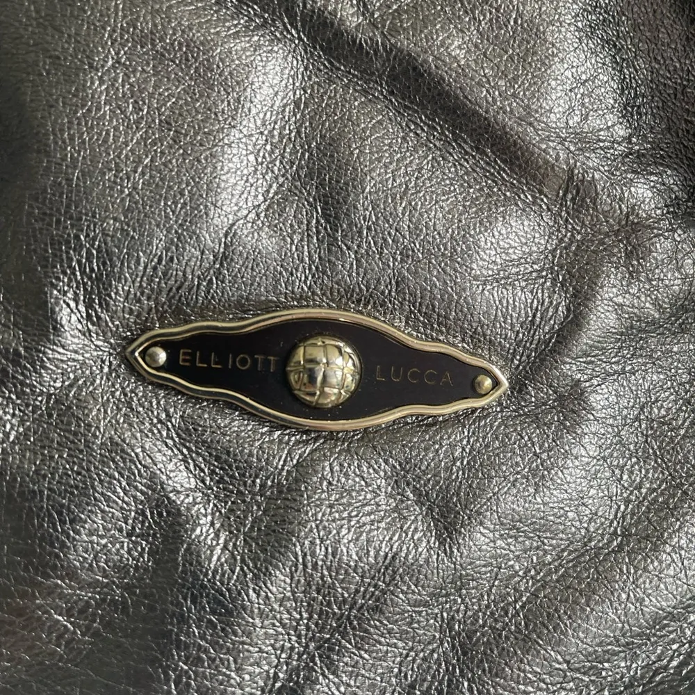 Elliott Luca Silver Pewter Metallic Leather Drawstring Large Bucket Bag - Image 2