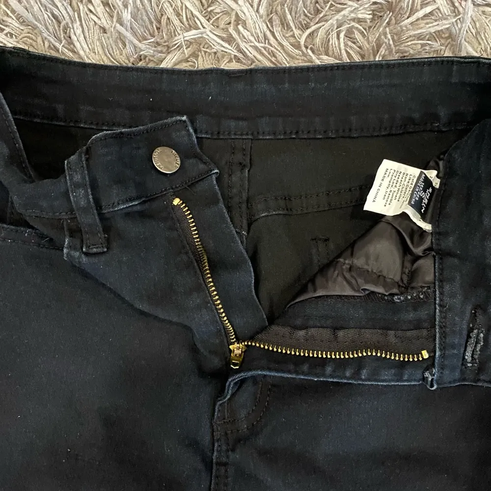 SHEIN - High Waisted Grommet Eyelet Lace-Up Skinny Jeans - Image 5