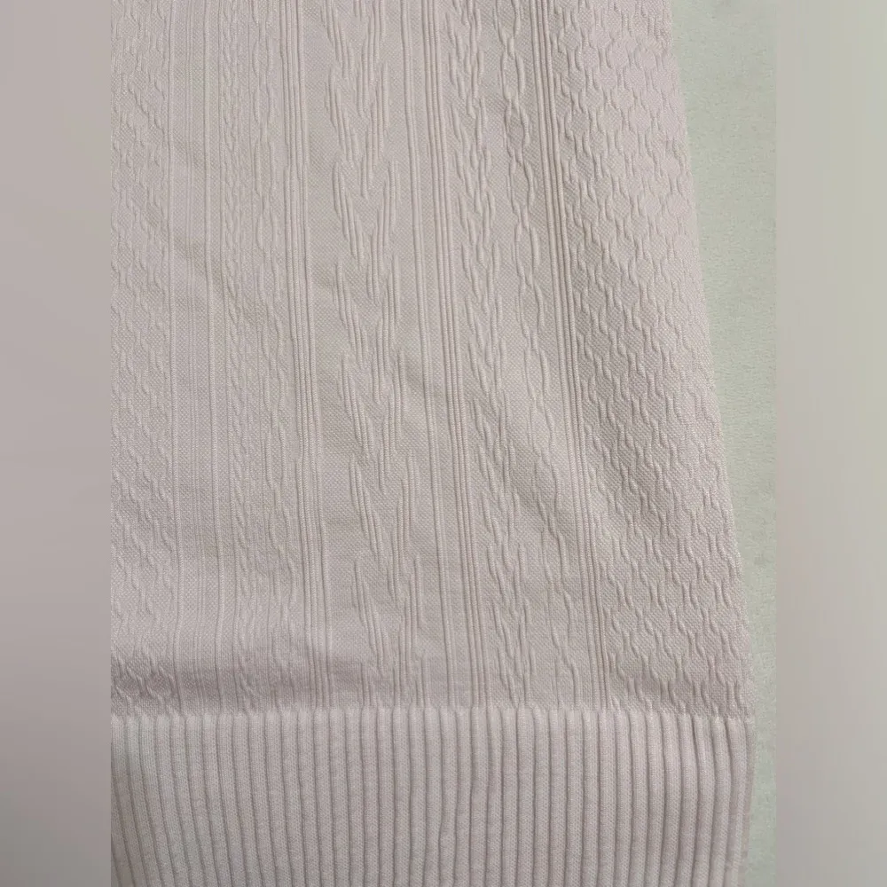 Lululemon Rest Less Pullover Blissful Pink Textured Long Sleeve Top Size 4? - Image 11