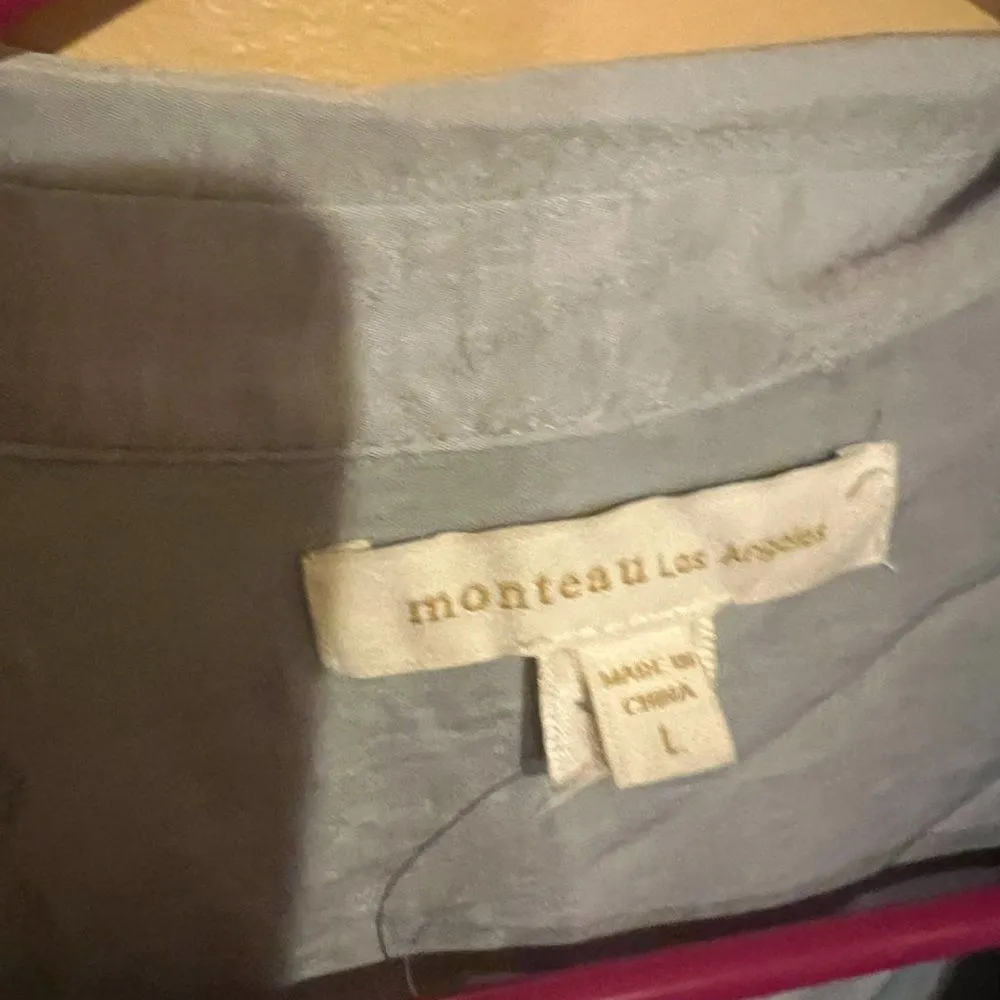 Monteau NWOT  large blouse - Image 6