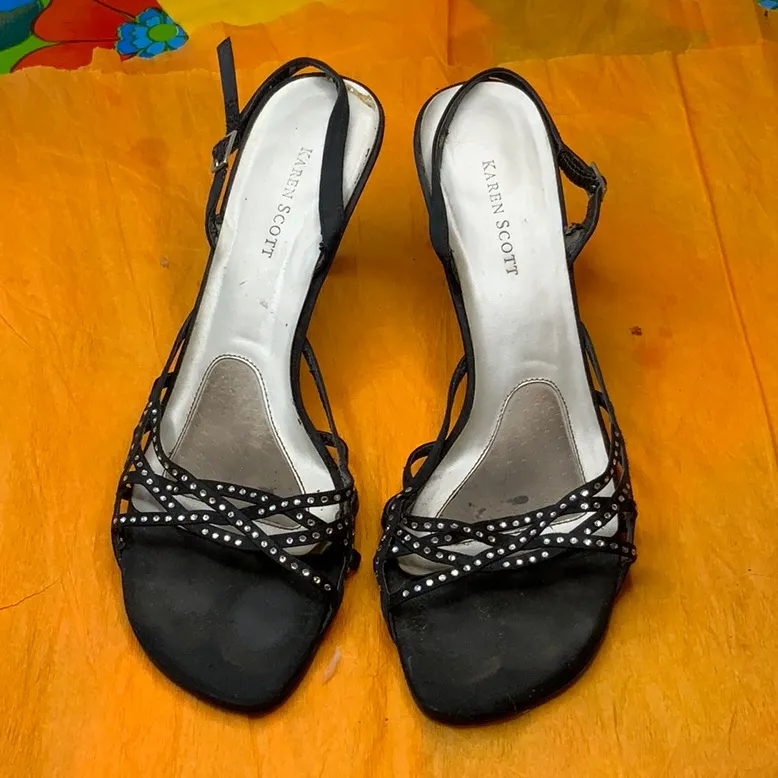 Karen Scott heels will relist - Image 2