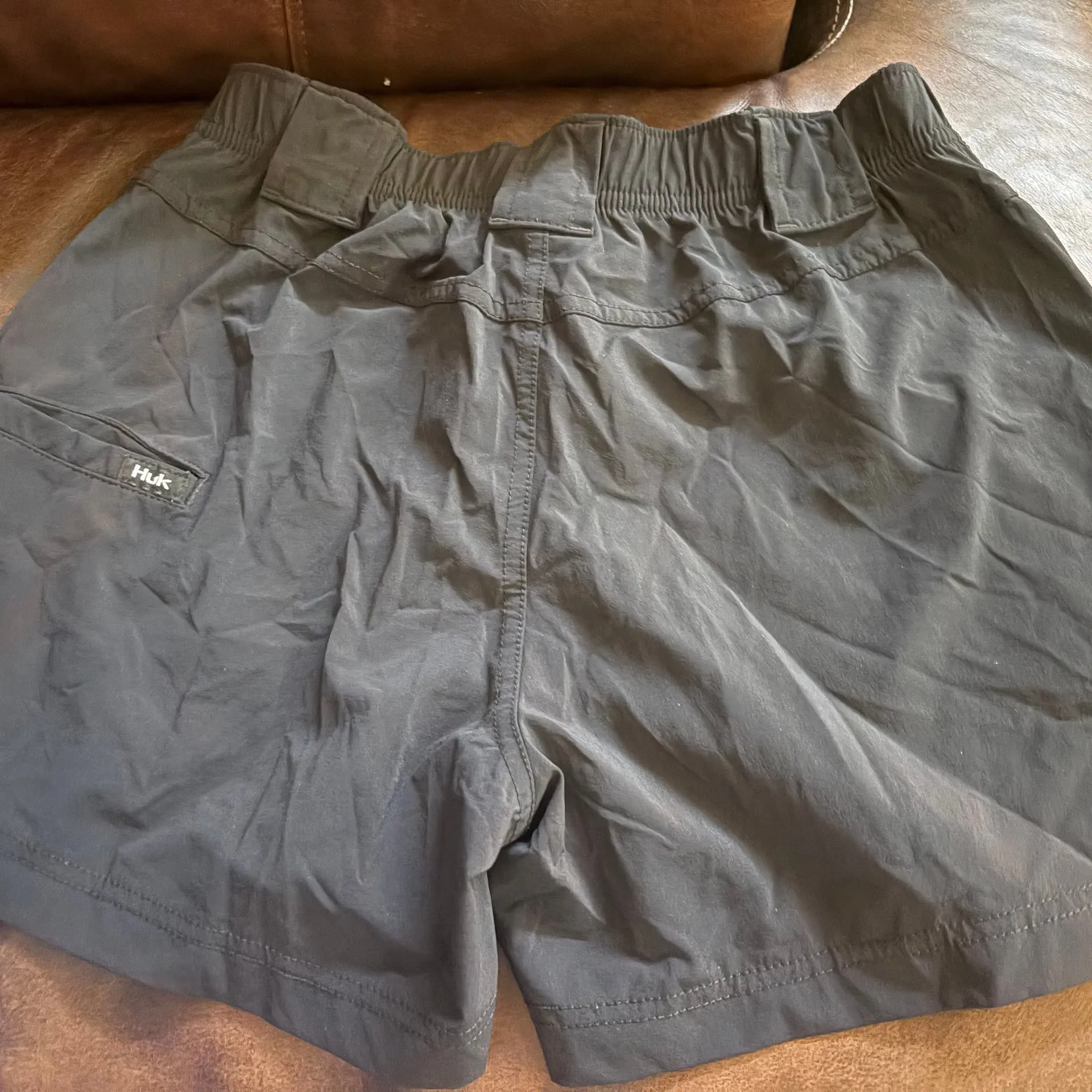 Huk women’s fishing shorts size small nwot Black - Image 2
