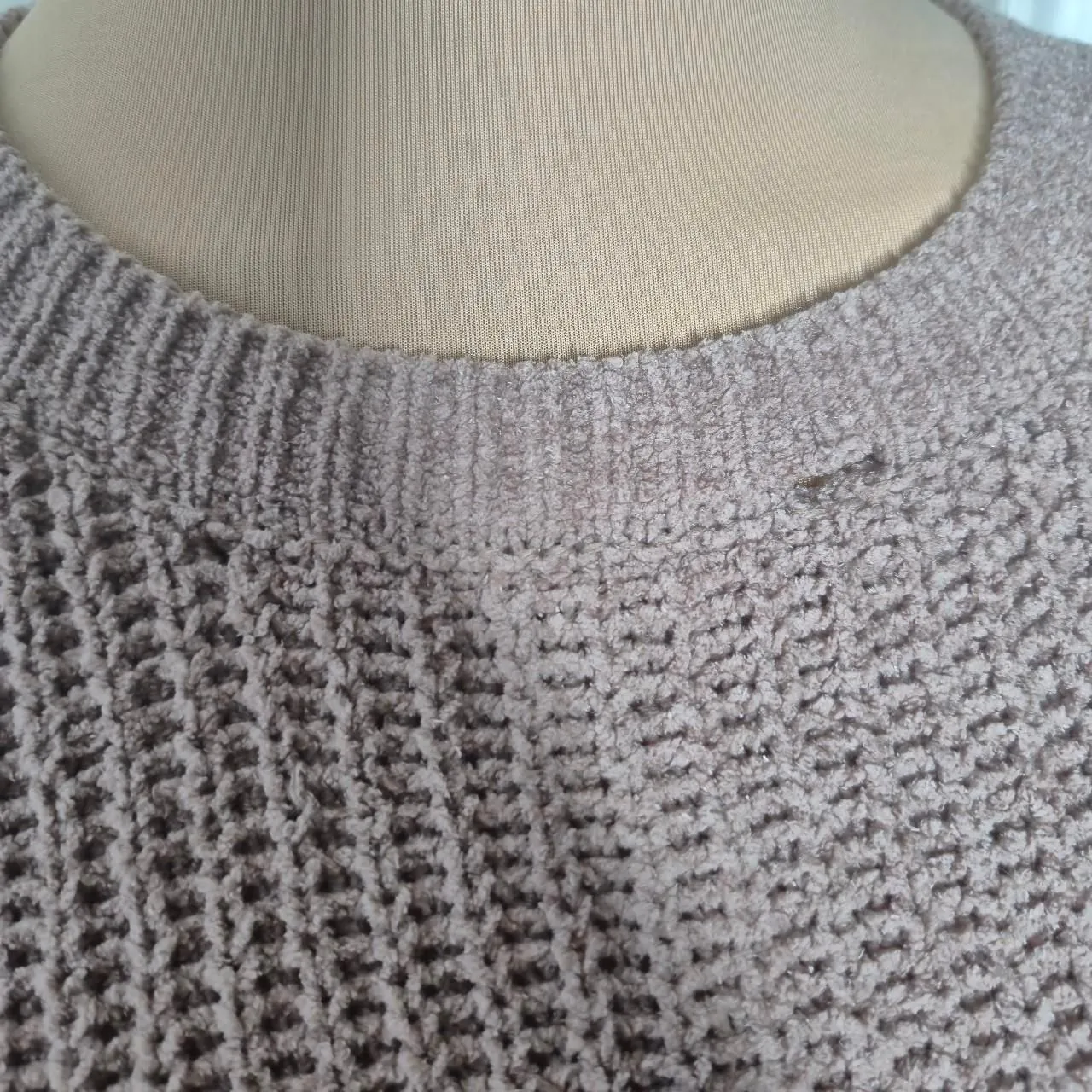 Pink Rose Beige Sweater Neutral Cozy Minimalist Size Medium - Image 4