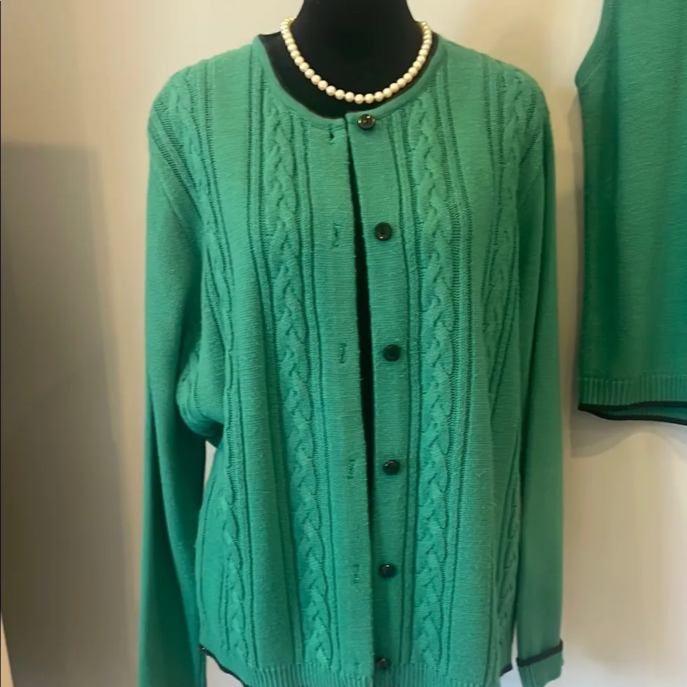 Green Cable Knit Cardigan with sleeveless sweater vintage made in USA Size M - Image 3